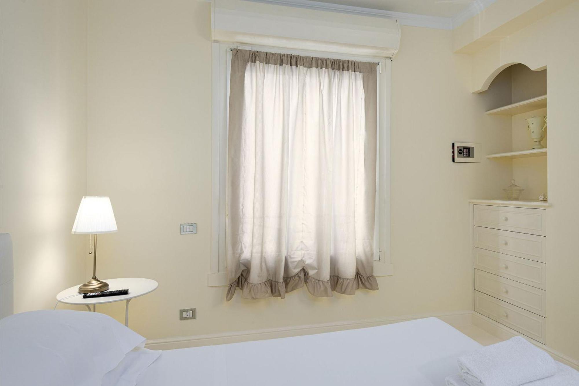 Unyca - Luxury Central Suite Florence Exterior photo