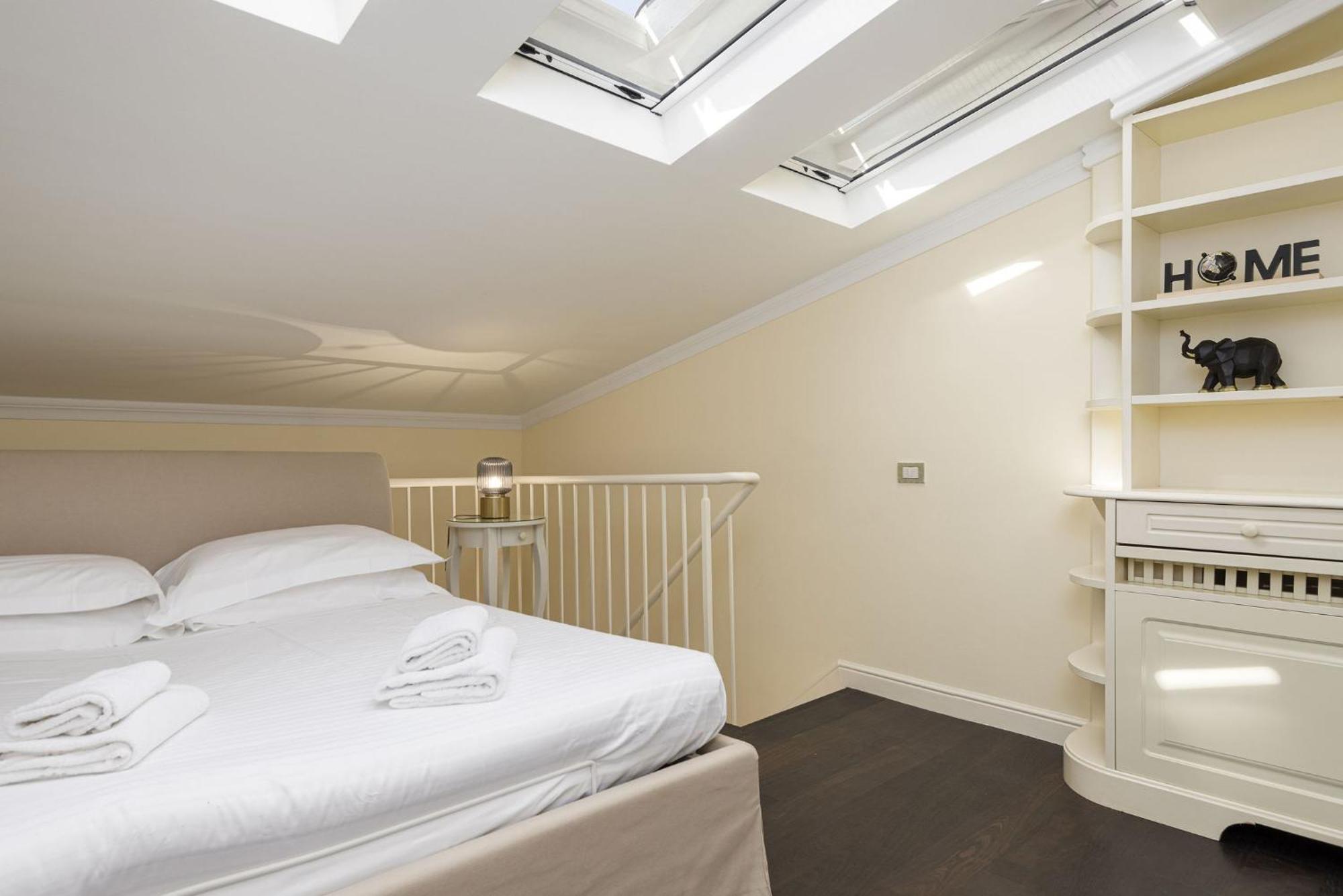 Unyca - Luxury Central Suite Florence Exterior photo